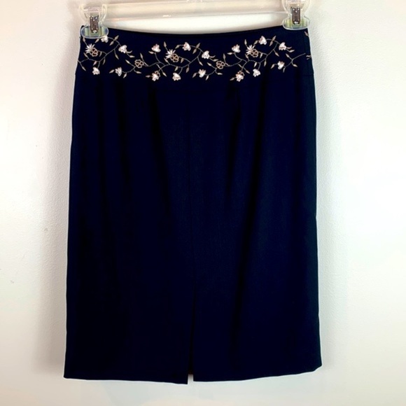 Loft Wool Blend Pencil Skirt With Embroidered Floral Detail - Picture 2 of 8
